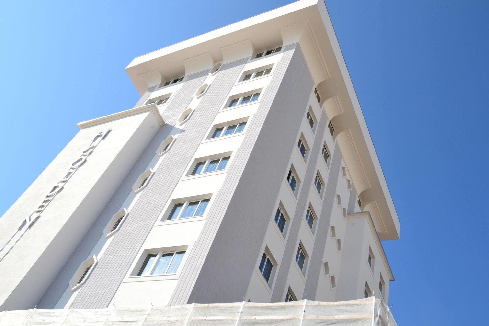 Hotel Golden リミニ エクステリア 写真